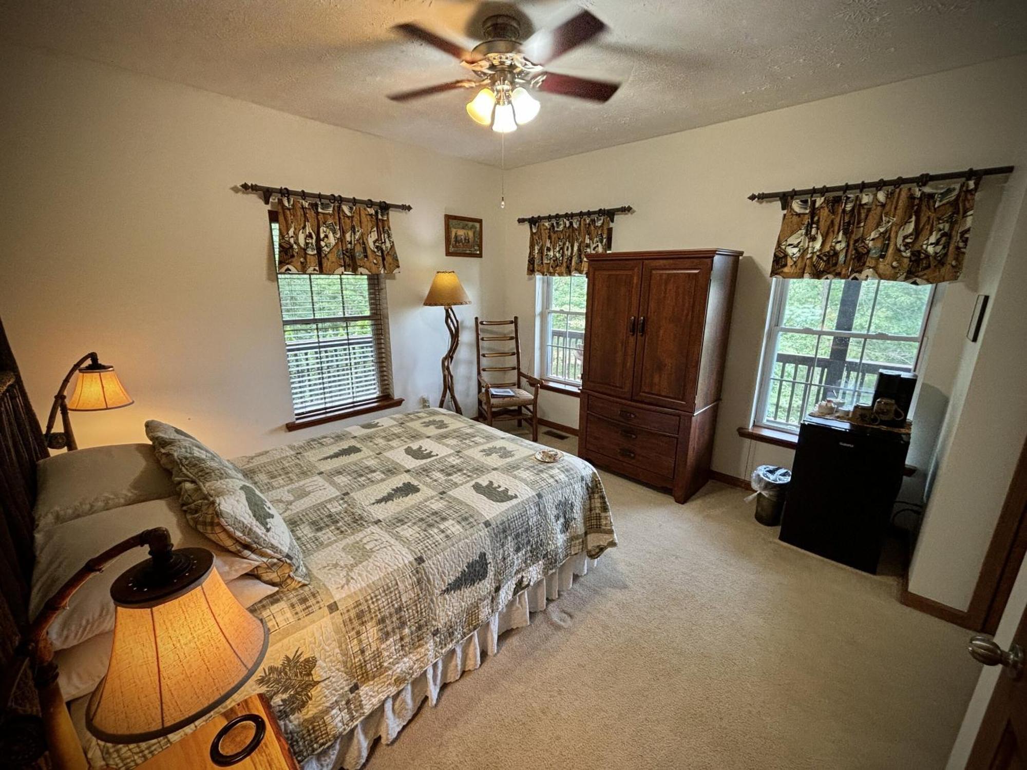 Long Mountain Lodge Bed & Breakfast Dahlonega Luaran gambar