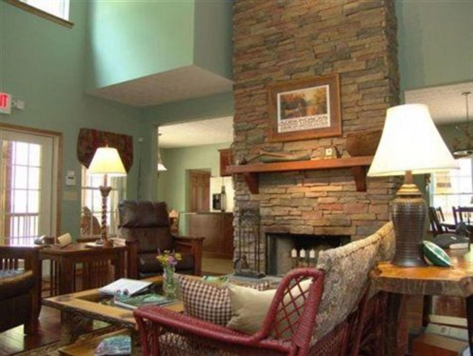 Long Mountain Lodge Bed & Breakfast Dahlonega Luaran gambar